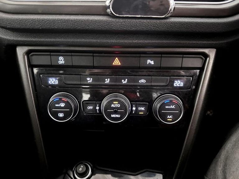 2018 Volkswagen T-Roc 1.6 TDI SE Euro 6 (s/s) 5dr Manual SUV Diesel Manual