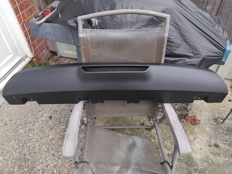 2023 fiat 500 E rear diffuser 