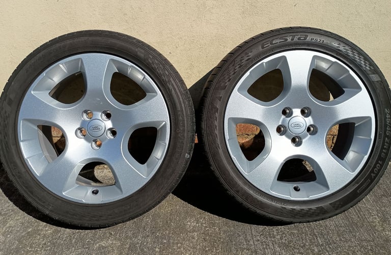 IMMACULATE 18" FORD ALLOYS 5x108 WHEELS