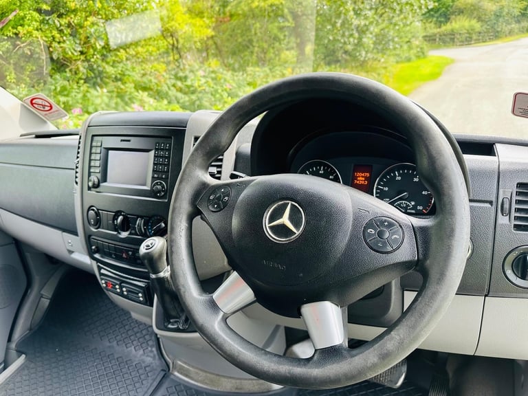 2016 Mercedes-Benz Sprinter 3.5t BlueEFFICIENCY Van PANEL VAN Diesel Manual