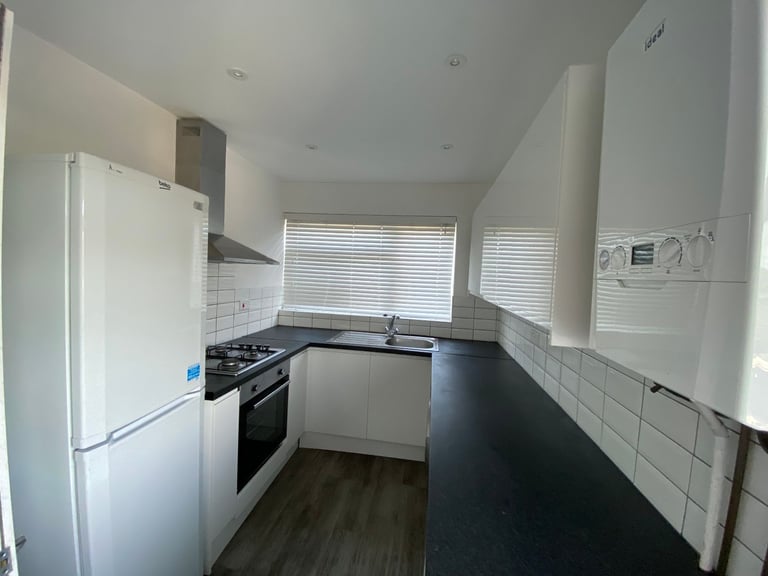 Stunning 5 Bedroom Property Available