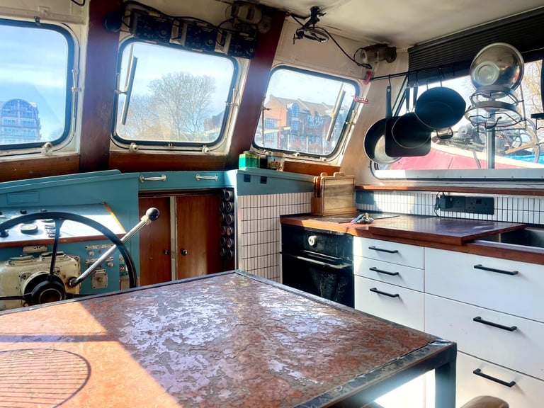 House Boat, Rope Street, SE16