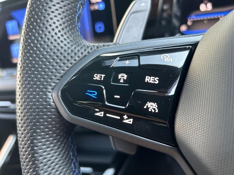2023 Volkswagen Golf R MK8 2.0 TSI 4Motion 320PS DSG 5 Dr Automatic Hatchback Petrol Automatic