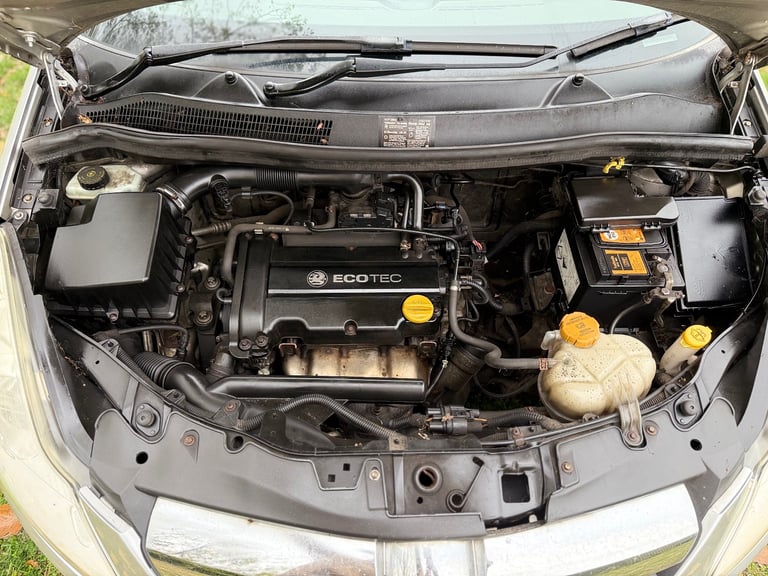 2009 VAUXHALL CORSA 1.4 - 1 YEARS MOT