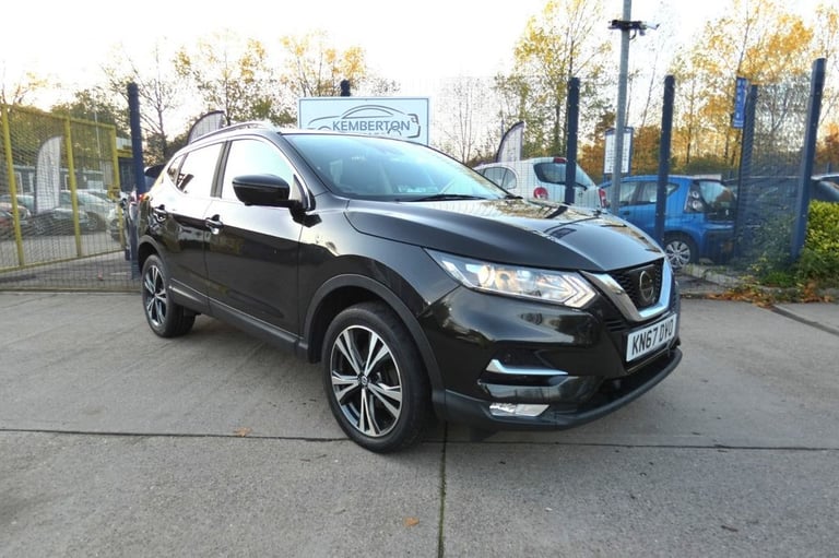 image for 2017 Nissan Qashqai 1.6 dCi N-Connecta 5dr HATCHBACK DIESEL Manual