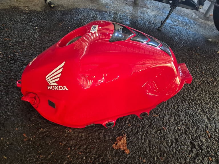 Honda Cbr500r Ra-f red fuel tank