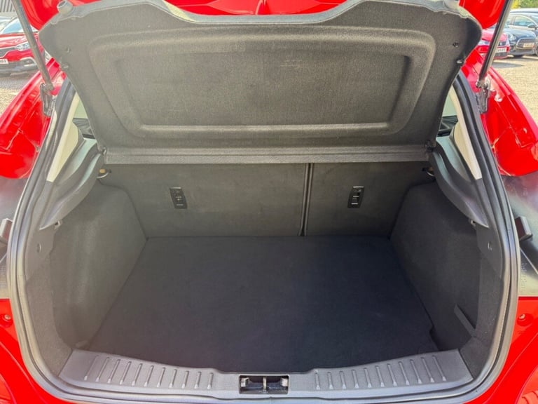 Ford Focus 1.0 EcoBoost 125 Zetec S 5dr, Cheap tax/ insurance Petrol