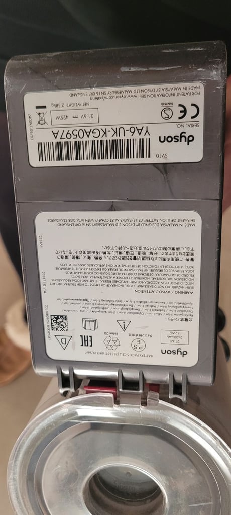 Dyson cordless hoover