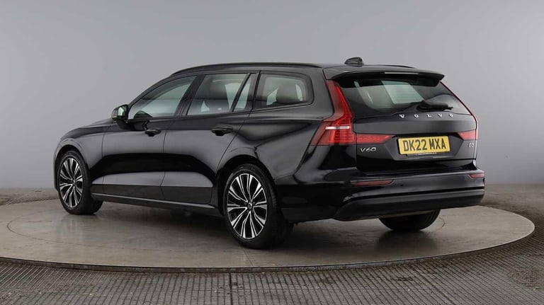 2022 Volvo V60 Core, B3 mild hybrid, Petrol ESTATE Petrol/Electric Hybrid Automatic