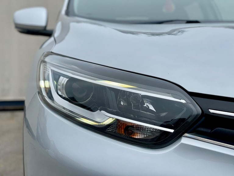 2016 Renault Kadjar 1.5 dCi Dynamique Nav Euro 6 (s/s) 5dr HATCHBACK Diesel Manual