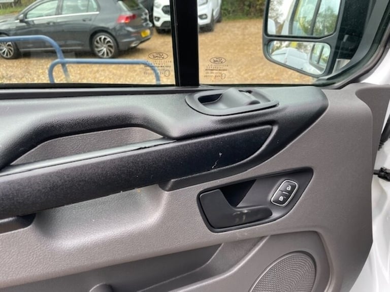 2018 Ford Transit Custom 2.0 TDCi 105ps Low Roof Van PANEL VAN DIESEL Manual