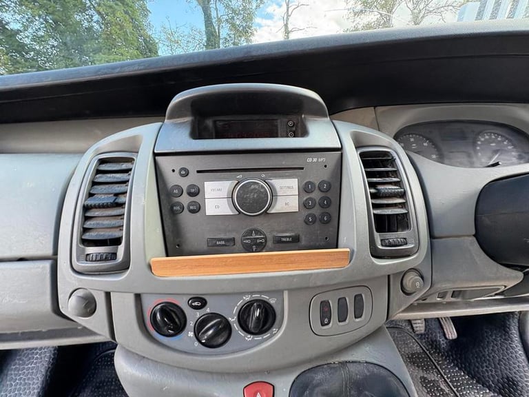 2010 Vauxhall Vivaro Vivaro  2900 CDTI LWB Panel Van DIESEL Manual