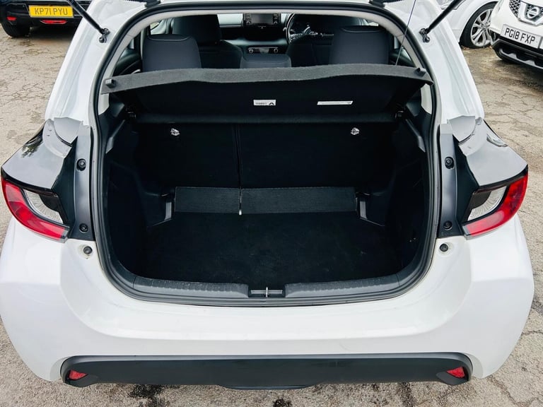 2022 Toyota Yaris 1.5 VVT-h Icon E-CVT Euro 6 (s/s) 5dr HATCHBACK Petrol/Electric Hybrid Automatic