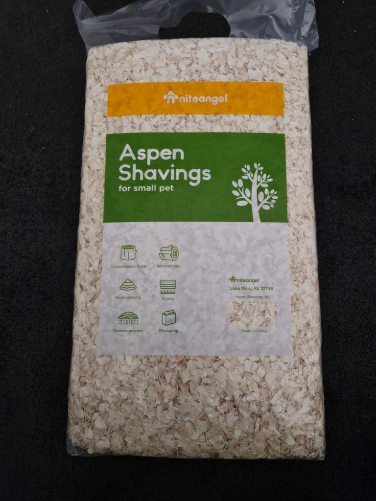 Aspen shavings for small pets 
