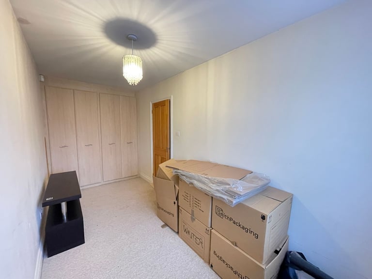3 bed, 2 bath semi detached bungalow FOR SALE in Eastcote, HA5