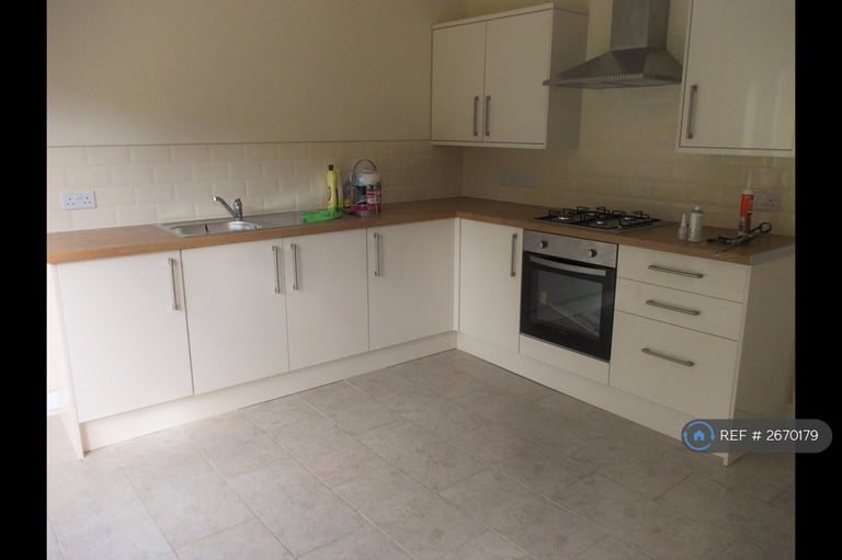3 bedroom house in Blaenrhondda Road, Blaenrhondda, Treherbert, CF42 (3 bed) (#2670179)
