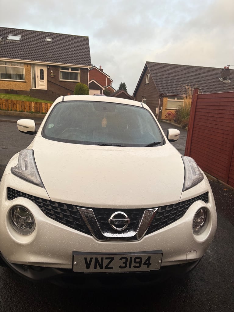 Nissan, JUKE, Hatchback, 2015, Manual, 1461 (cc), 5 doors