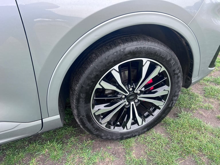 2023 Ford Kuga 2.5 EcoBoost Duratec 14.4kWh ST-Line X SUV 5dr Petrol Plug-in