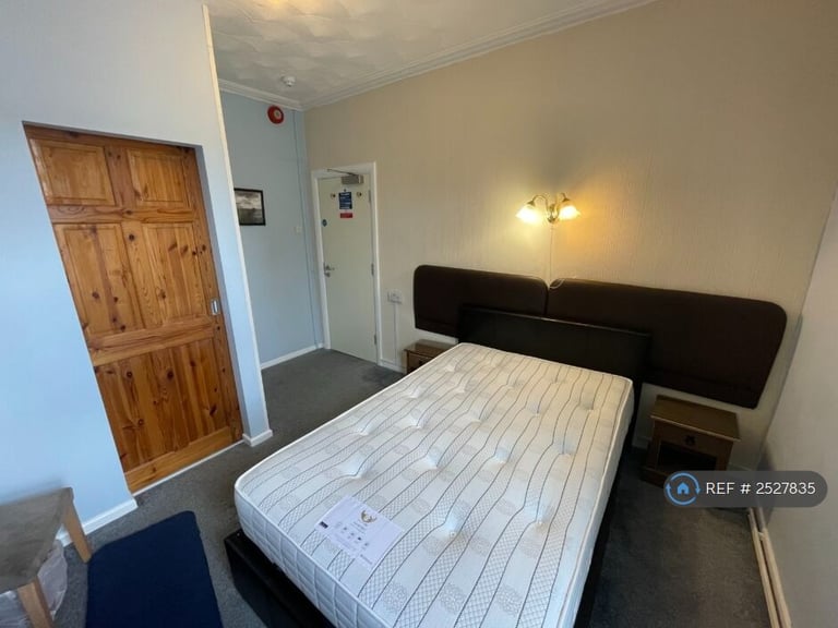 1 bedroom in Oystermouth Road, Swansea, SA1 (#2527835)