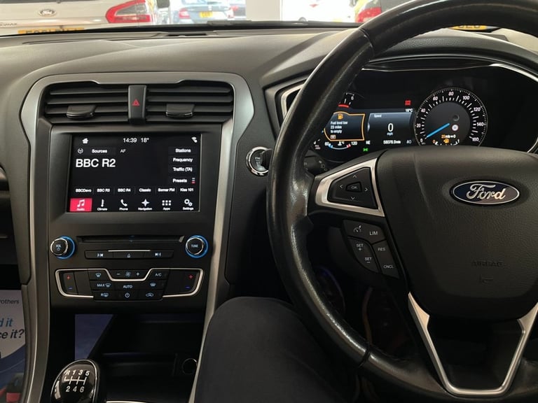 2017 Ford Mondeo 2.0 TDCi Titanium Hatchback 5dr Diesel Manual Euro 6 (s/s) (180 ps) Hatchback Di...