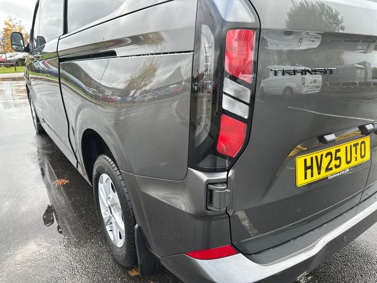 2025 Ford Transit Custom 320 LWB 2.0 Tdci Limited 136PS D/Cab Crew Bus Diesel Manual