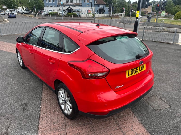 2015 Ford Focus 1.0T EcoBoost Titanium Euro 6 (s/s) 5dr HATCHBACK Petrol Manual