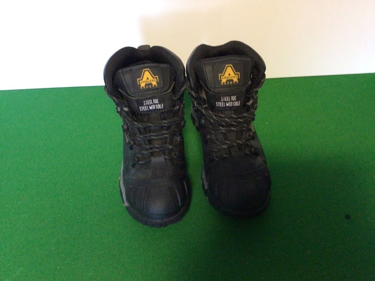 Safety boot in Aberdeen Gumtree