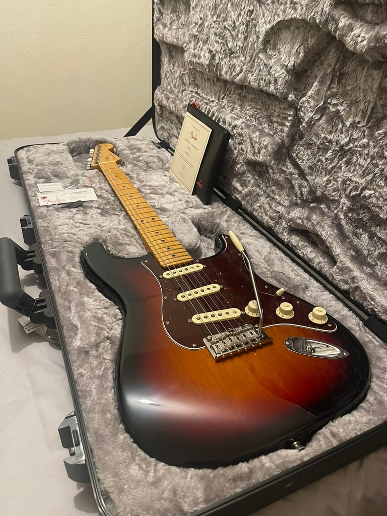 Fender Professional ii Stratocaster 2020 Sunburst 