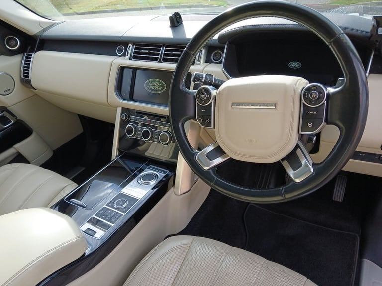 2014 RANGE ROVER VOGUE SE Estate, TDV6 3.0 Diesel