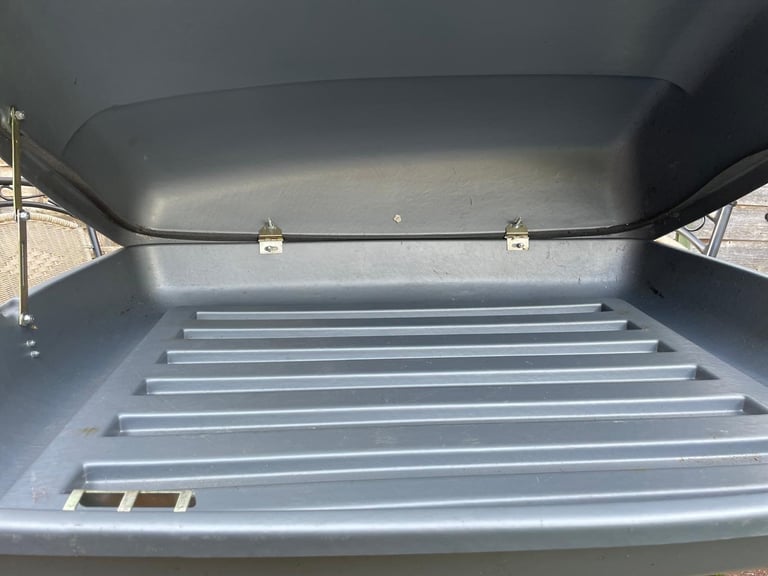 Lockable Roof Box