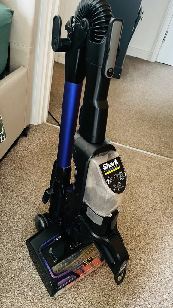 Shark Vacuum Cleaner in Good Condition 
