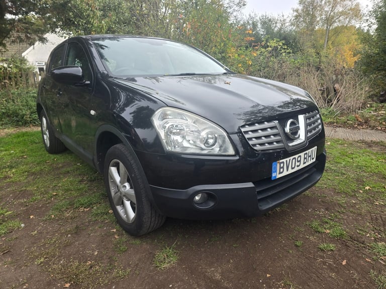 Cheap 2009 Nissan Qashqai 1.6 Acenta 5dr HATCHBACK Petrol Manual for sale in Billericay, Essex