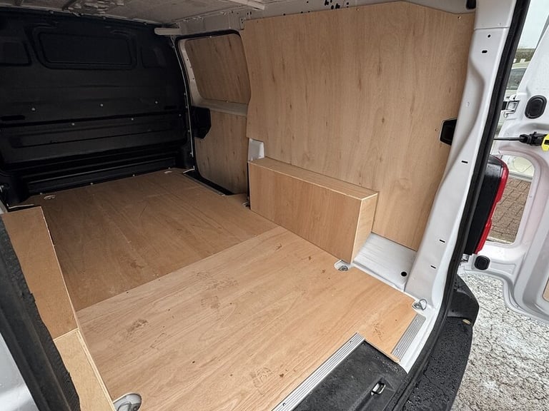 2022 Vauxhall Vivaro LWB Turbo D 2900 Dynamic  1.5ltr 100ps with Deadlocks, Twin Side Loading Do ...