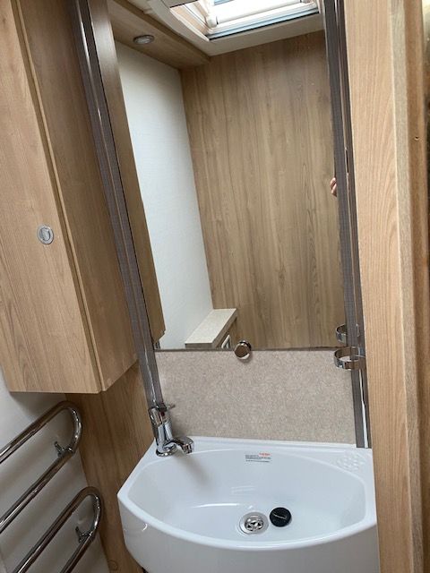 Elddis crusader aurora 4berth caravan 2016 (single axle)