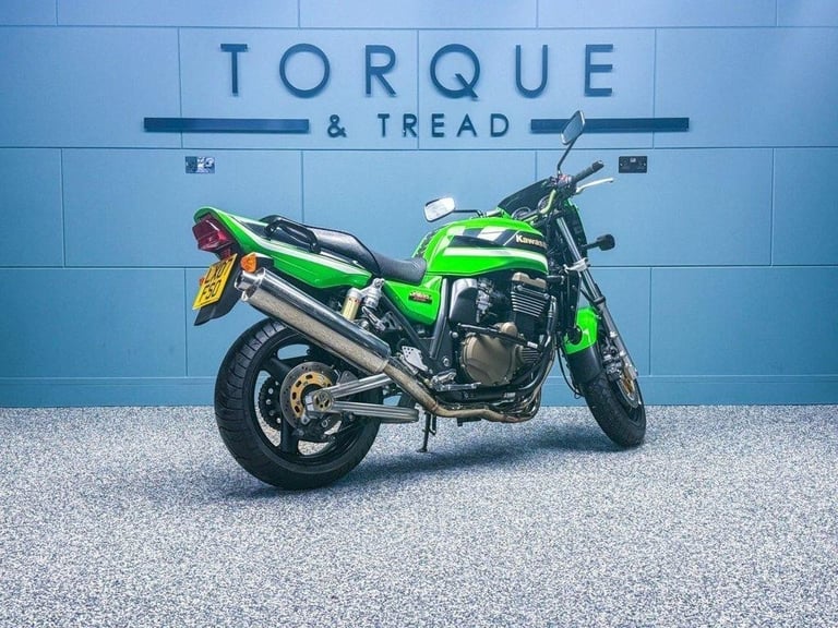 2007 07 KAWASAKI ZRX1200 R 1164CC - 714 MILES - RARE COLLECTOR BIKE - LOW MILES