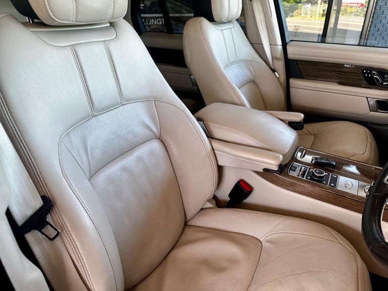  Land Rover Range Rover 4.4 SD V8 Vogue SE Auto 4WD Euro 6 (s/s) 5dr  Diesel Automatic