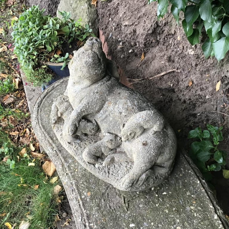 Heavy Concrete Pig and Four Piglets Garden Ornament.