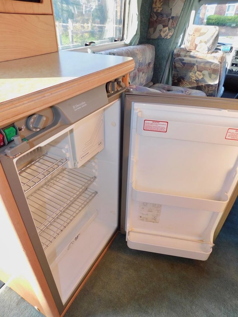 Auto-Sleeper Gatcombe VW 2.5 Tdi Manual Luxury 2 Berth Motorhome For Sale