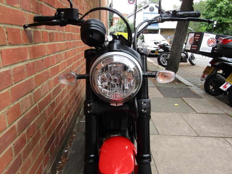 DUCATI SCRAMBLER 800  FULL SERVICE , ONE PREVIOUS OWNER ,VERY LOW MILES