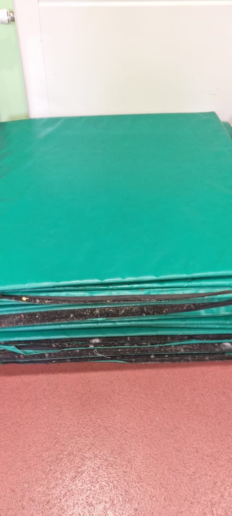 Soft play mats (21 squares)