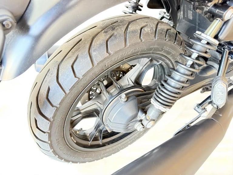 2020 Moto Guzzi V7 744 III Stone Night Pack Euro 4
