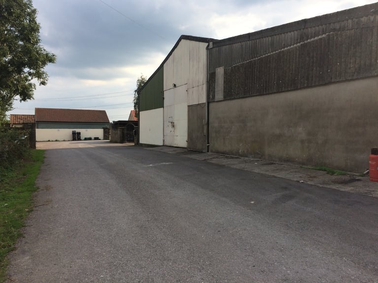 image for Industrial unit to let