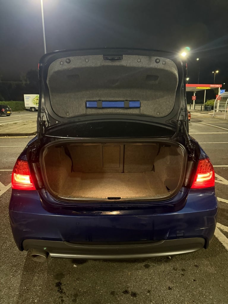 BMW, 3 SERIES, Saloon, 2009, Semi-Auto, 1995 (cc), 4 doors