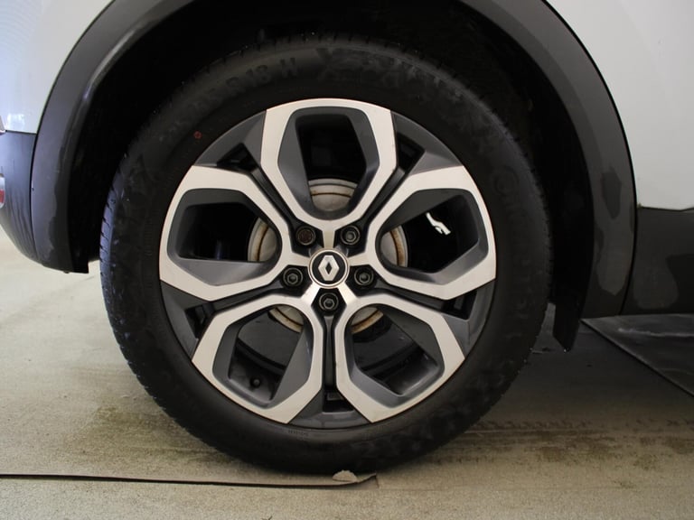 2022 Renault Captur 1.3 TCE 140 SE Edition 5dr Crossover/SUV Petrol Manual