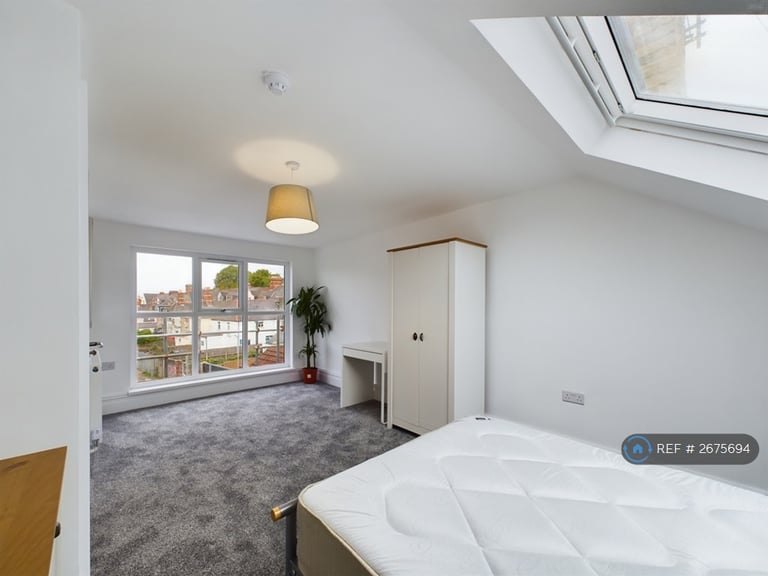 5 bedroom house in Rawden Place, Cardiff, CF11 (5 bed) (#2675694)