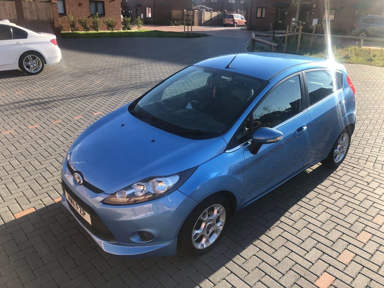 Ford Fiesta (11) Zetec 1.4 TDCi Diesel 5dr. Long MOT. £20 tax. 60 MPG. Low insurance. Brilliant cond