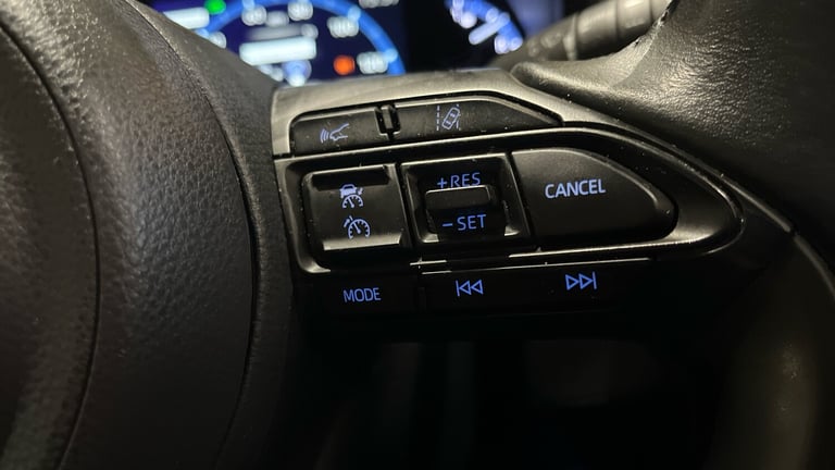 2022 Toyota Yaris Cross 1.5 Hybrid Design 5dr CVT Hybrid Estate Estate Hybrid Automatic