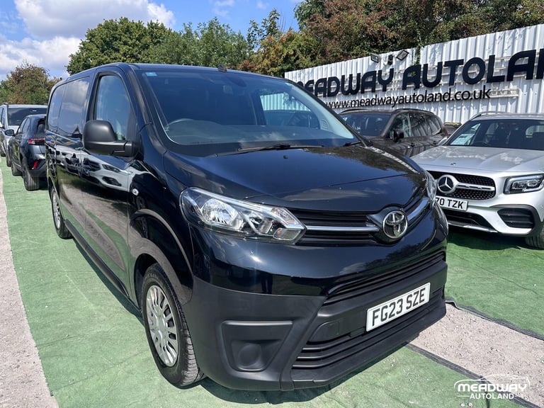 image for 2023 Toyota ProAce 1.5D Icon Medium Panel Van MWB Euro 6 (s/s) 6dr PANEL VAN Diesel Manual