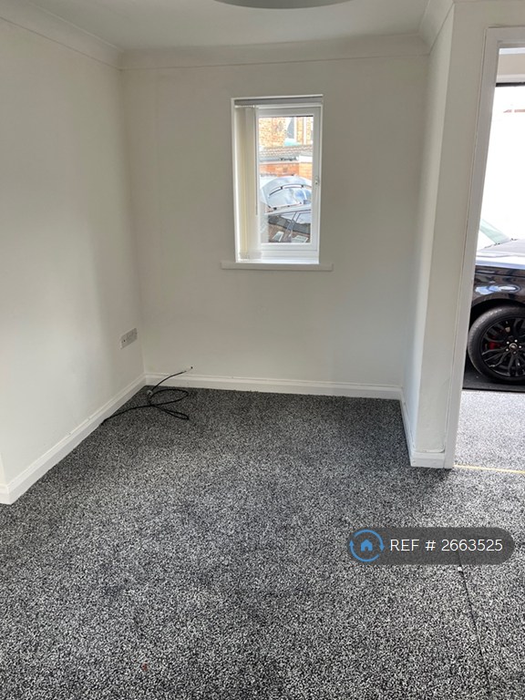 1 bedroom flat in Off Outram Street, Darlington, DL3 (1 bed) (#2663525)