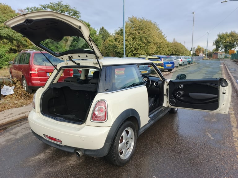2011 MINI Hatch 1.6 One 3dr HATCHBACK Petrol Manual